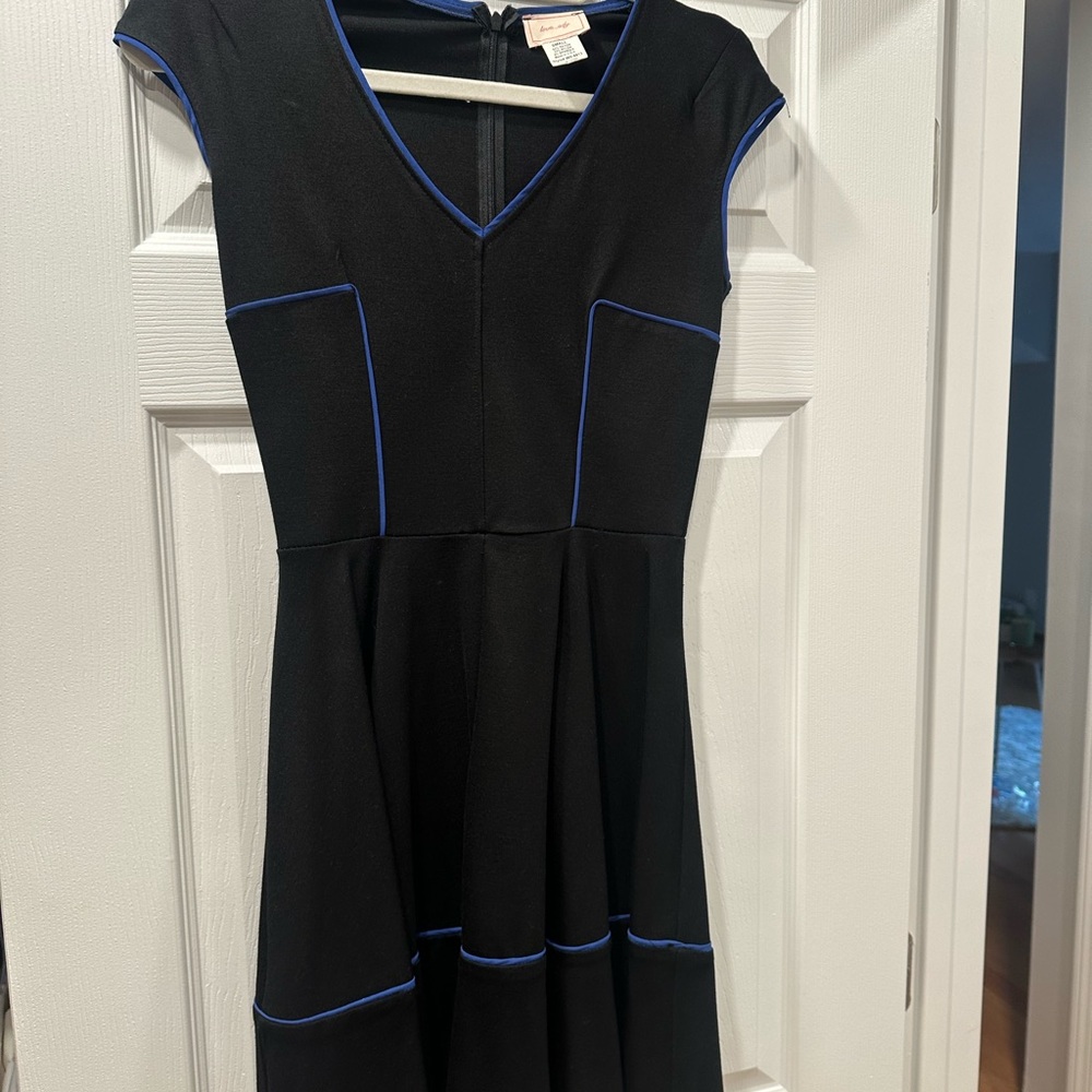Love...ady V-Neck Mini Dress with Royal Piping